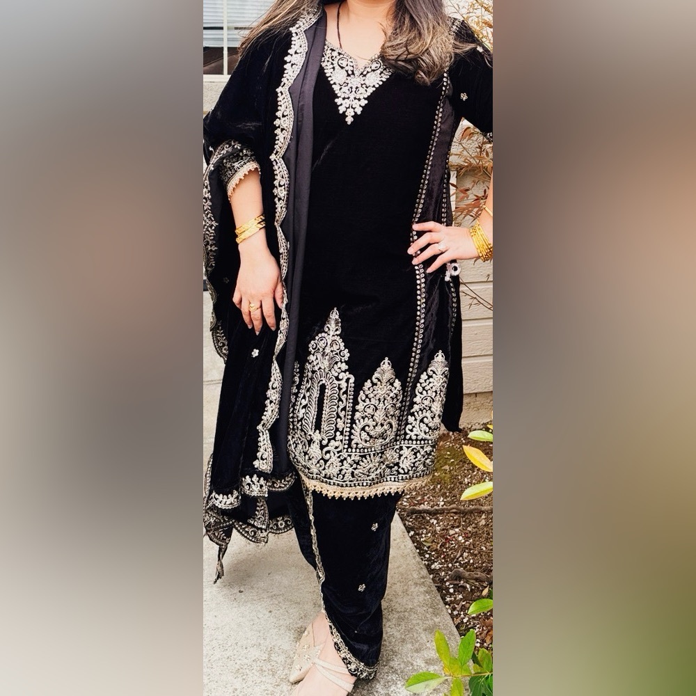 Elegant Black and Silver Embroidered Dress 2 pc tunic and pant set